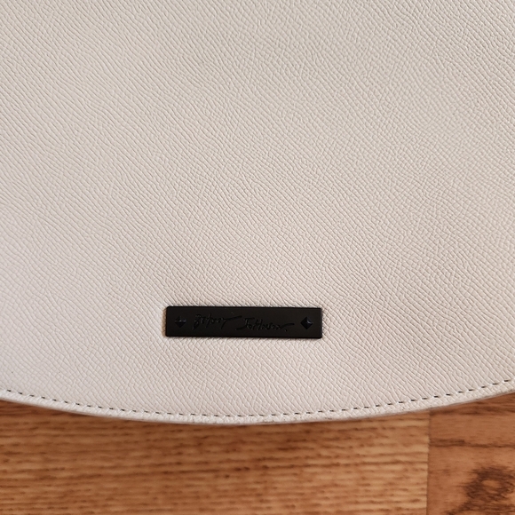 EUC Betsey Johnson Black and White Chain Crossbody Purse - Picture 4 of 7